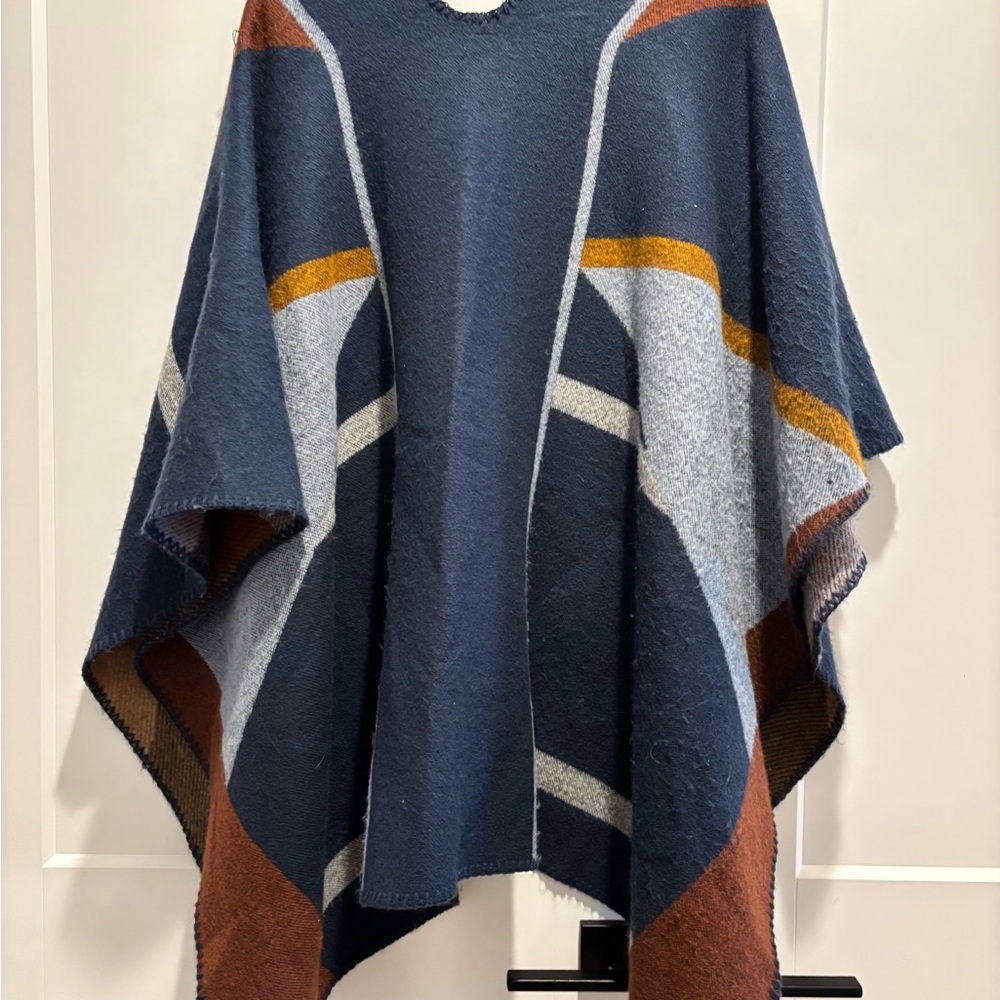 Cejon Geo Colorblocked Ruana / Poncho - Picture 5 of 5